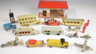 Richard Zeumer, Gesetzal geschutz and Erzgebirge style vehicles, garage and figures