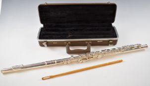 Buescher Aristocrat flute, in fitted hard case