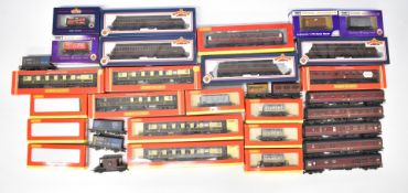 A collection of over thirty 00 gauge model railway rolling stock to include Hornby, Bachmann and