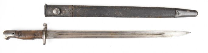 British 1907 pattern bayonet with some good stamps to ricasso, 43cm fullered blade and scabbard.