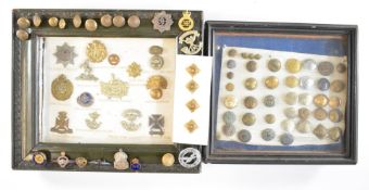 Small collection of badges and buttons including Somerset Light Infantry, Royal Welsh Fusiliers,
