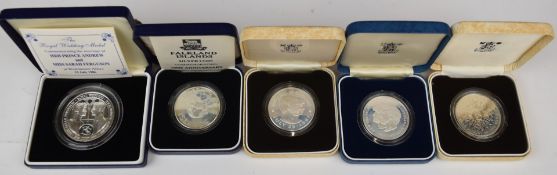 Five Royal Mint silver proof crowns to include Falkland Islands, Royal Weddings, Queen Mother etc,