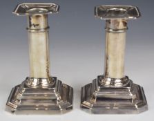 Pair of Edward VII hallmarked silver candlesticks of plain column form, Sheffield 1908, maker