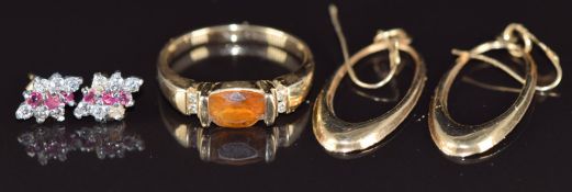 Two pairs of 9ct gold earrings (1.5g) and a 14k gold ring set with citrine and diamonds, 3.2g,