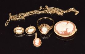 A suite of 9ct gold jewellery set with cameos comprising ring (size L), earrings, pendant and brooch