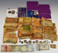 Coins and banknotes including three Golden Jubilee, 2011 Royal Wedding and 2012 Diamond Jubilee