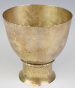 White metal goblet or bowl with Arts & Crafts style hammered finish, unmarked, diameter 10.5cm,