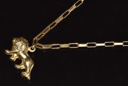 A 9ct gold necklace made up of rectangular links with lion pendant, 5.5g, 46cm long