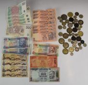 Approximately 88.9g of George III, William IV and Queen Victoria silver coinage to include double