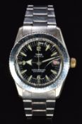 Tara gentleman's diver's wristwatch with date aperture, luminous hands and hour markers, black dial,