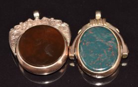 Edwardian 9ct rose gold swivel fob with engraved decoration and set with agate, Birmingham 1901, and