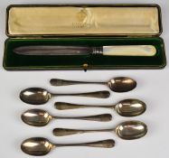 Set of six Victorian Hanoverian rat tail pattern teaspoons, Sheffield 1900, maker Walker & Hall,