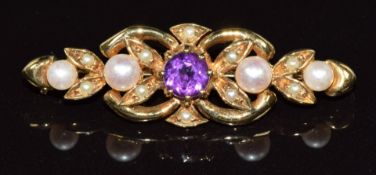 A 9ct gold amethyst, seed pearl and cultured pearl brooch, 4.8g, 4cm