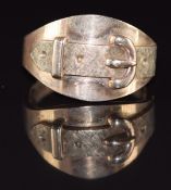A 9ct gold ring in the form of a buckle, Birmingham 1971, 10.4g, size V