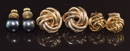 Two pairs of 9ct gold knot earrings (3.3g) and a pair of 14k rolled gold earrings set with a pearl