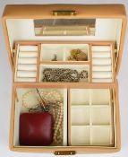 A c1900 9ct gold necklace (17.3g), silver necklace, silver brooch in the form of a dragonfly set