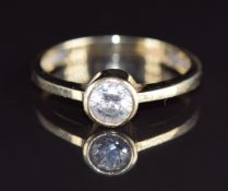 A 14k gold ring set with cubic zirconia, 2.5g, size N