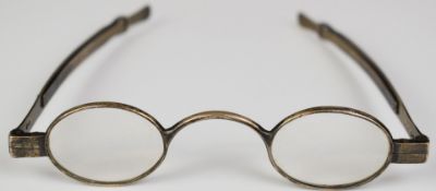 Pair of Georgian hallmarked silver spectacles with extending foldable arms, London 1827 and also