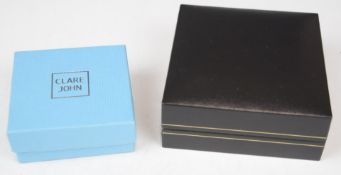 Five silver rings, silver necklace, a pearl, lapis and malachite necklace with 9k gold clasp and