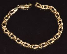 A 9ct gold bracelet, 3.6g, 18cm (damaged)