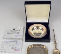 Two feature hallmarked silver commemorative dishes, one 1977 the other 2002, together with a