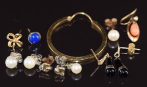 A pair of 14k white gold earrings each set with a pearl and diamond (1.6g), a pair of 9ct gold