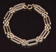 A c1900 9ct rose gold gate bracelet,17.3g, 20cm