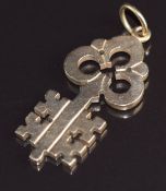 A 9ct gold pendant / charm in the form of a key, 5.2g, 3cm