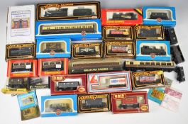 Three 00 gauge GWR model railway locomotives to include Hornby GWR Loco Pannier Tank R.041, together