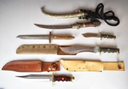 Muela 'Bowie' knife and sheath, El Gran Cazador hunting knife together with a smaller version,