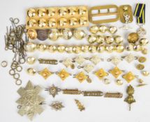 Small collection of badges, rank insignia and buttons including Worcestershire Regiment and Royal