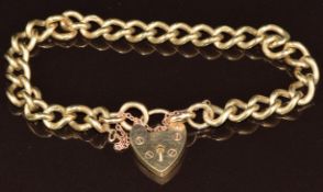 A 9ct gold curb link bracelet with heart padlock clasp, 22.5g, 16cm