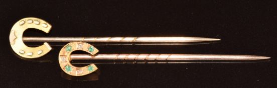 A 9ct gold stick pin in the form of a horseshoe (Birmingham 1891, 1.1g), and a c1900 15ct gold stick