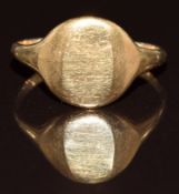 An 18ct gold signet ring, 2.1g, size H