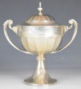 Goldsmiths & Silversmiths Co Ltd George V hallmarked silver twin handled covered trophy cup,
