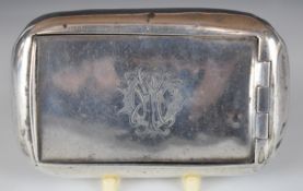 Edward VII curved hallmarked silver snuff box with hinged lid, Chester 1907, maker William Neale,