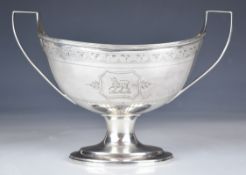 Georgian hallmarked silver twin handled basket or bowl with engraved decoration and gilt interior,