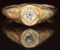 A yellow metal ring set with an old cut diamond of approximately 0.25ct, 3g, size Q
