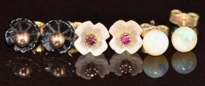 Three pairs of 9ct gold earrings set with opals, rubies and quartz and onyx, 2g