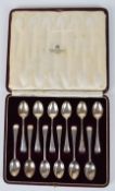 Alexander Clark & Co. cased set of 12 hallmarked silver teaspoons, Birmingham 1945, length 11cm,