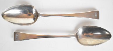 Pair of Georgian hallmarked silver Old English pattern table spoons, London 1810, maker Alexander