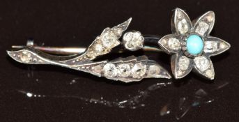 Victorian brooch in the form of a flower set with rose cut and old cut diamonds, 3.2g, 3.2cm