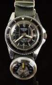 Cardinal Navy gentleman's diver's wristwatch with date aperture, luminous hands and hour markers,
