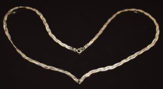 A 9ct gold tri coloured plaited necklace, 3.7g, 39cm
