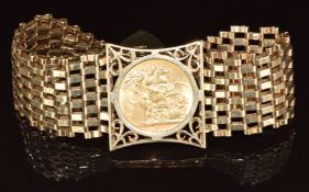 A 1966 gold full sovereign on 9ct gold gate bracelet with heart padlock clasp, 28.3g