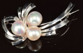 Mikimoto 14k white gold brooch set with three large cultured pearls, marked M & WG, 12.5g, 5.4cm