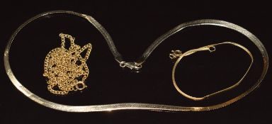 A 9ct gold ribbon necklace and bracelet and a c1900 9ct gold chain, 12.5g