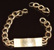 A 9ct gold bracelet, 24.8g, 20cm