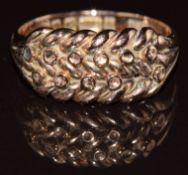 A 9ct rose gold wheatsheaf ring, Birmingham 1905, 3.8g, size P