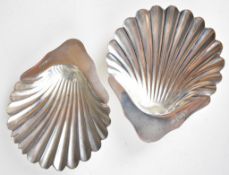 Pair of Mappin & Webb Edward VII hallmarked silver shell shaped dishes, Sheffield 1908, length 11.